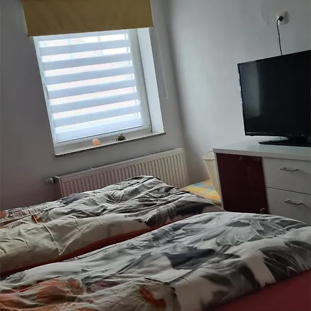 Проживание в семье Private